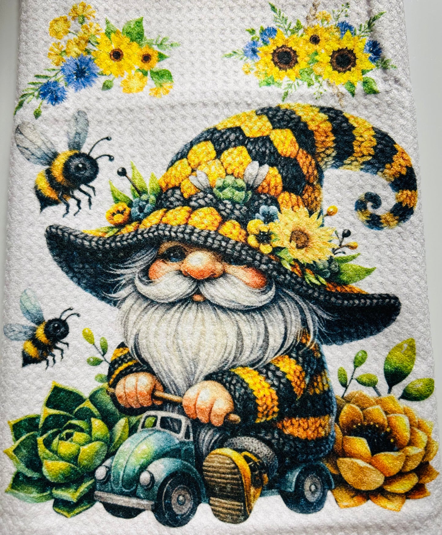 TOWELS - GNOME BEES/HONEY RIDING TRUCK