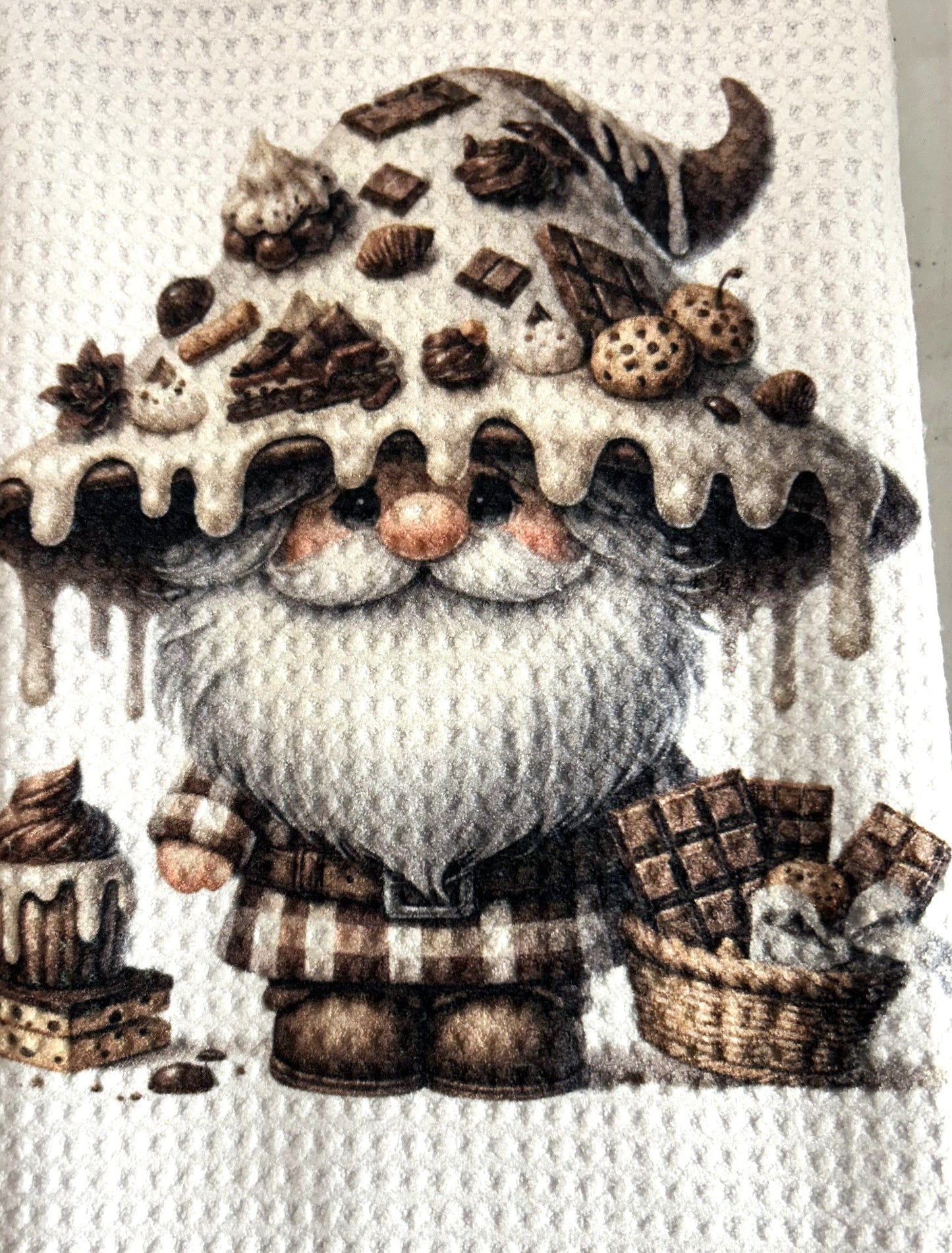 TOWELS - GNOME CHOCOLATE WHITE HAT