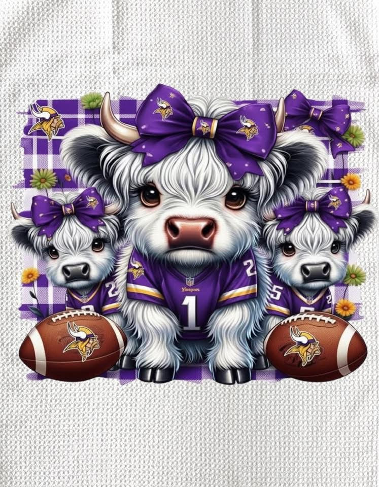 TOWELS - HIGHLAND COW FOOTBALL MINNESOTA VIKINGS