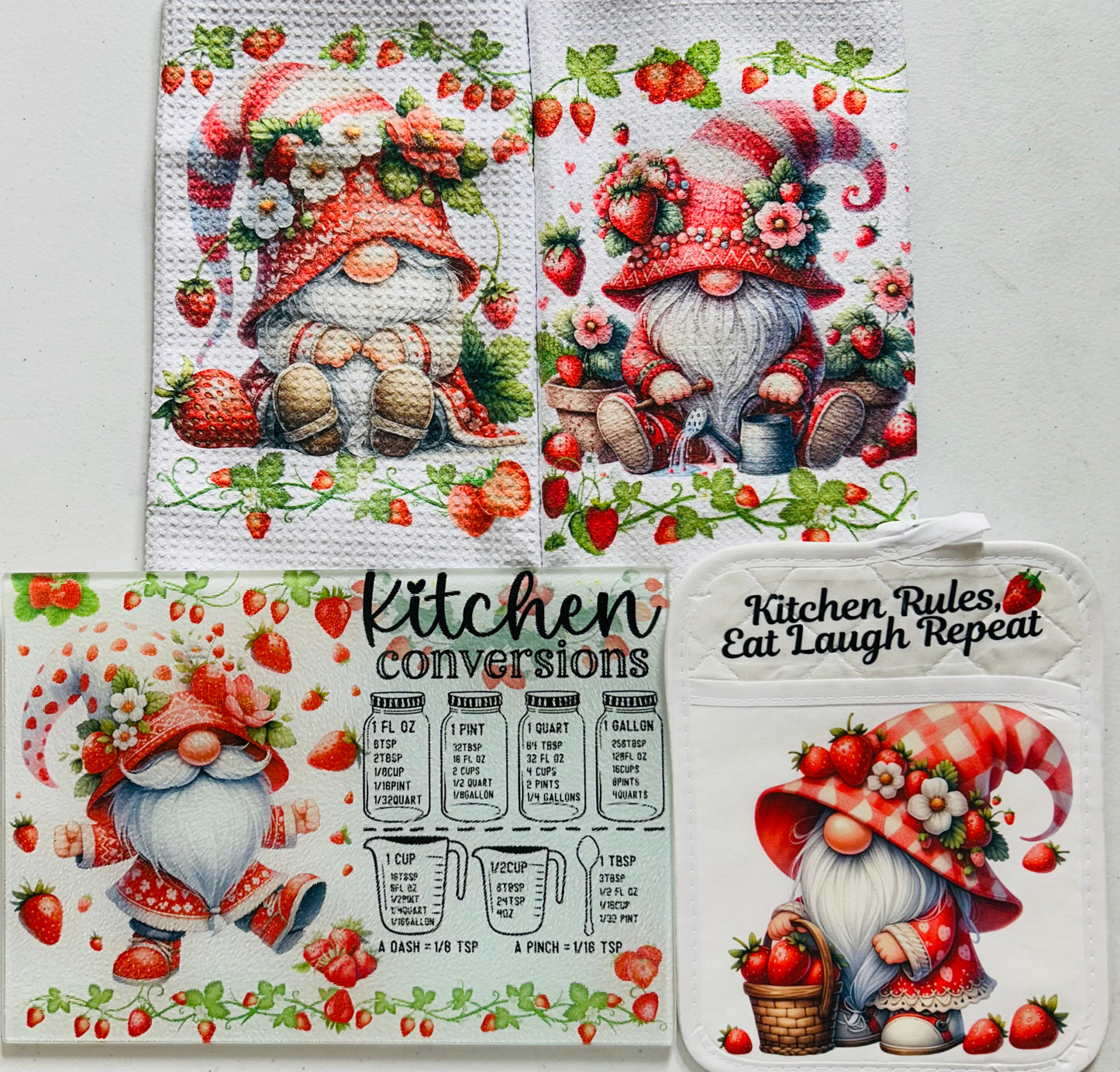 KITCHEN SET - GNOME FRUIT STRAWBERRIES (4 PIECE)