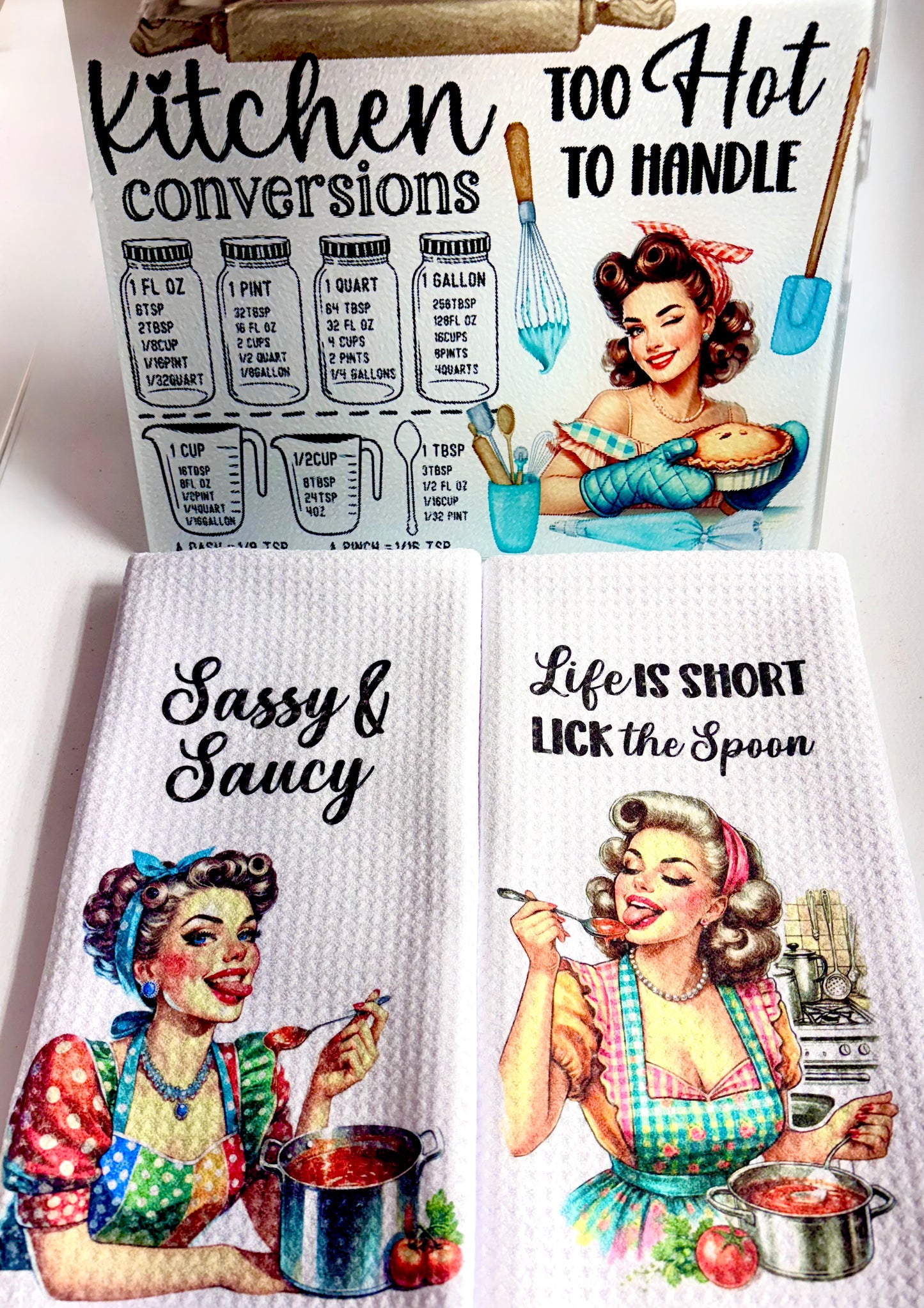 KITCHEN SET - LADIES/VINTAGE HOUSE WIVES CONVERSION (3 PIECE)
