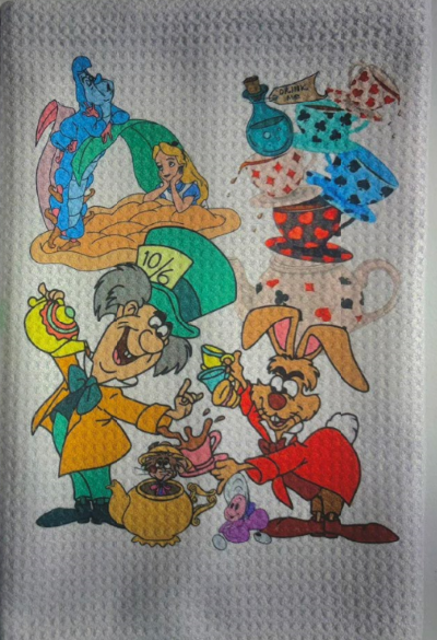 Towels - ALICE IN WONDERLAND