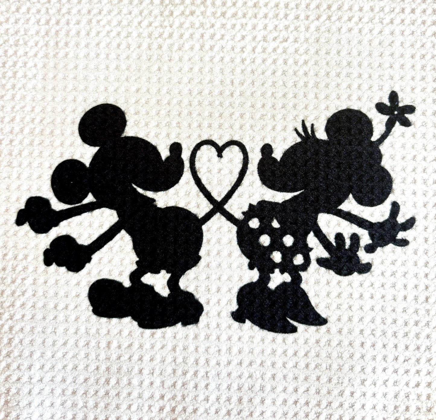 TOWELS - CARTOON CHARACTER MOUSE SILHOUETTE HEART TAIL