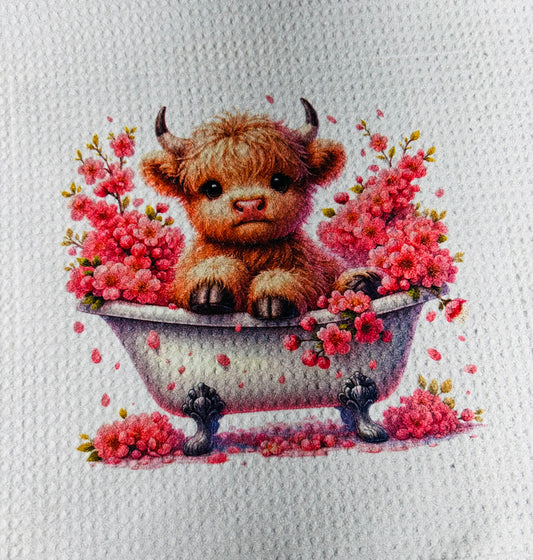 TOWELS - HIGHLAND COW FLOWERS BATHTUB PINK