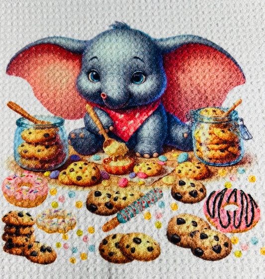 TOWELS - CARTOON CHARACTER ELEPHANT CANDY