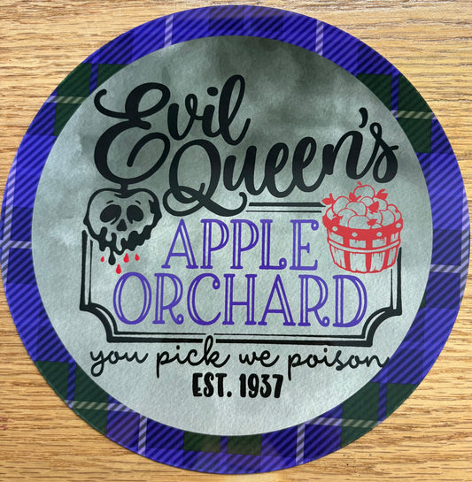 HALLOWEEN - EVIL QUEENS APPLE ORCHARD