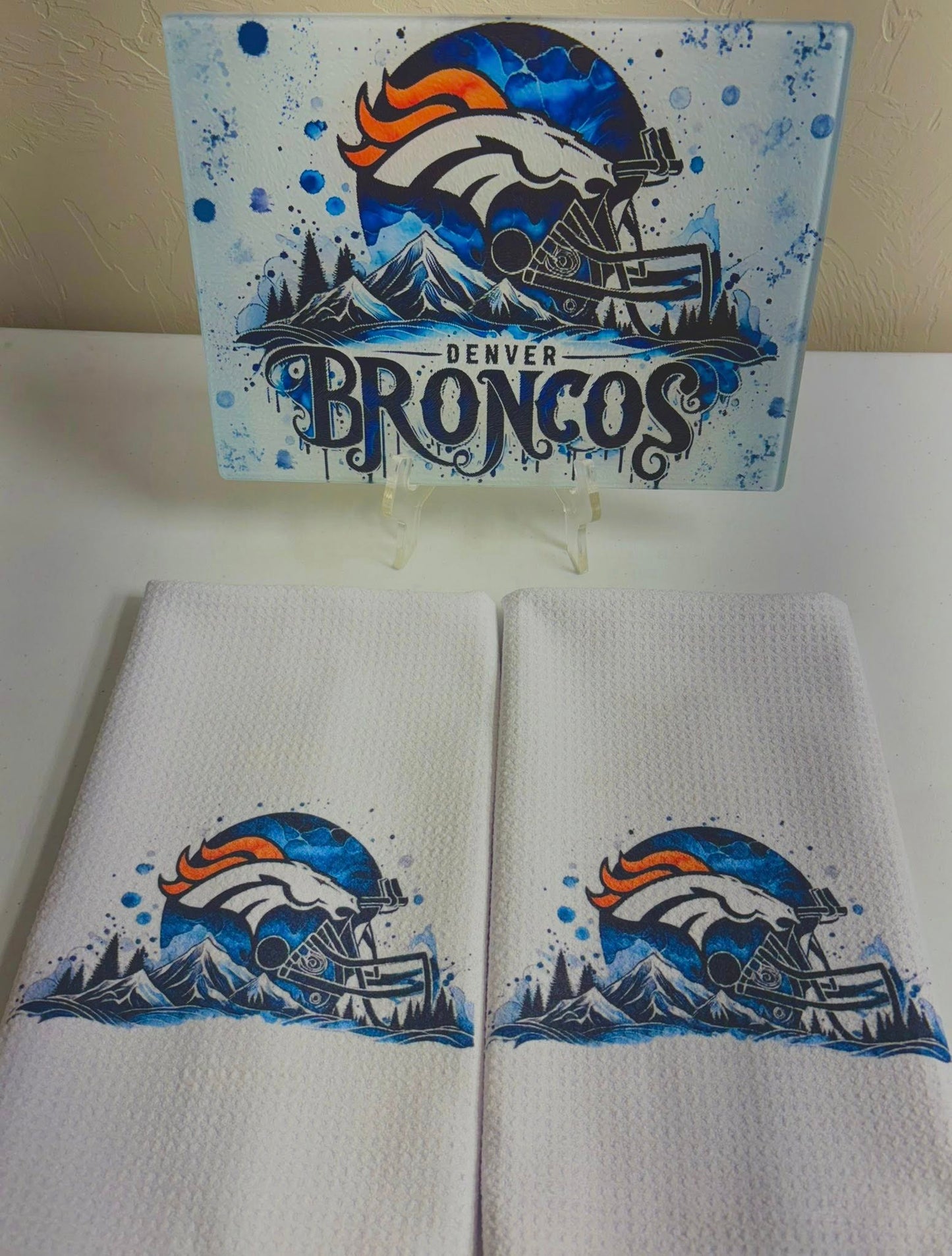 Kitchen Set (3 Pieces) Misc Designs - Cutting Board & 2 Towels